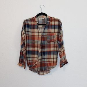 ✨3/$25 Olive & Oak Faux Wrap Front Long Sleeve Plaid Top size Small